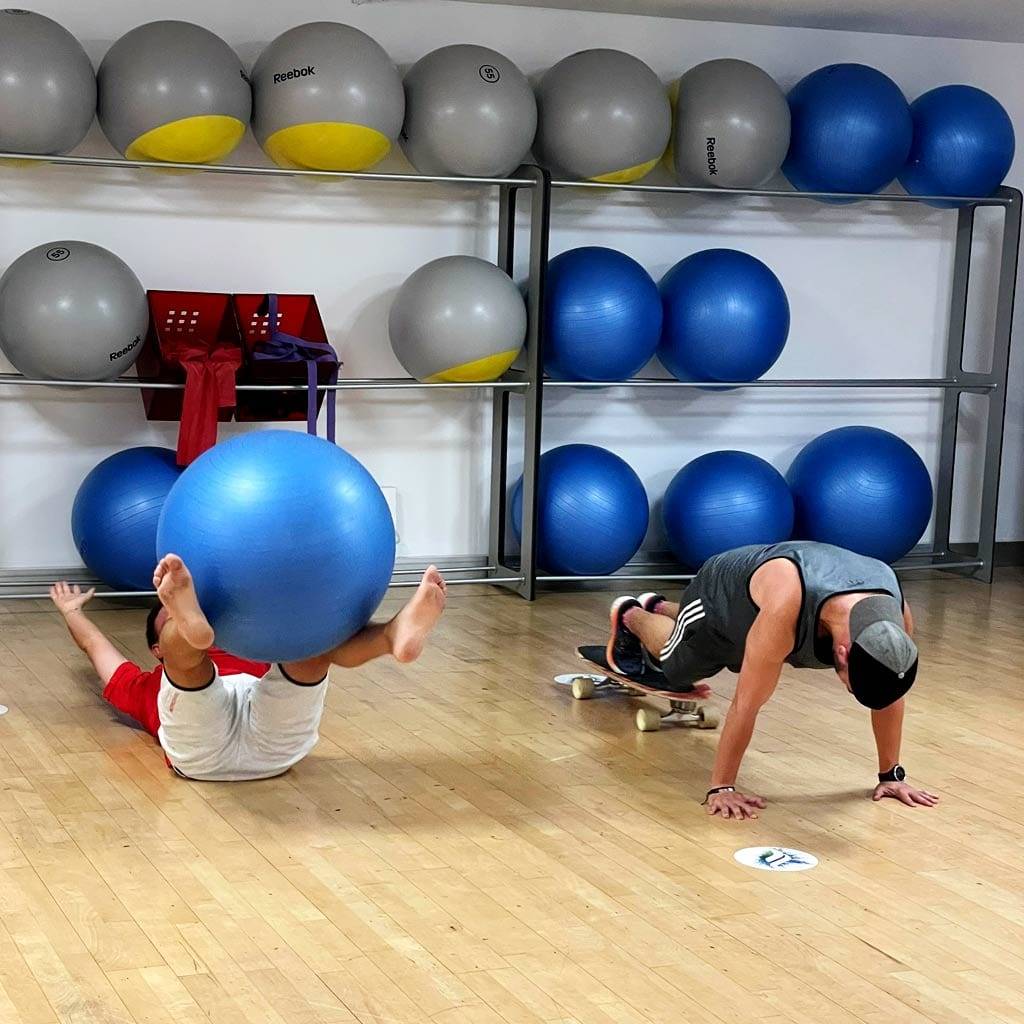 Entrenamiento de Surf en Madrid | Forus Chamartín - Carving Social Club