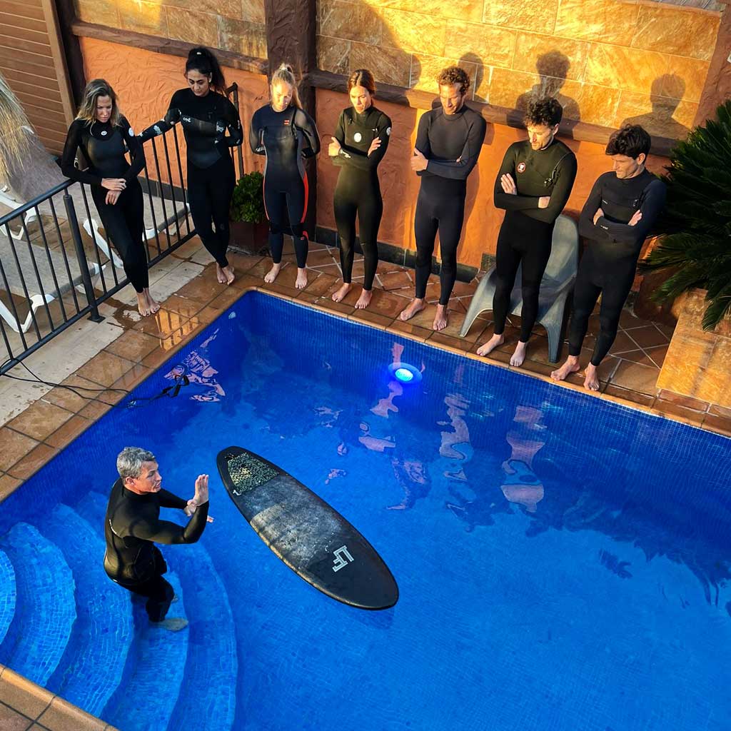19 al 21 Abril 2024 | Surf Coaching de Surf en El Palmar con Miguel Rodríguez - Carving Social Club
