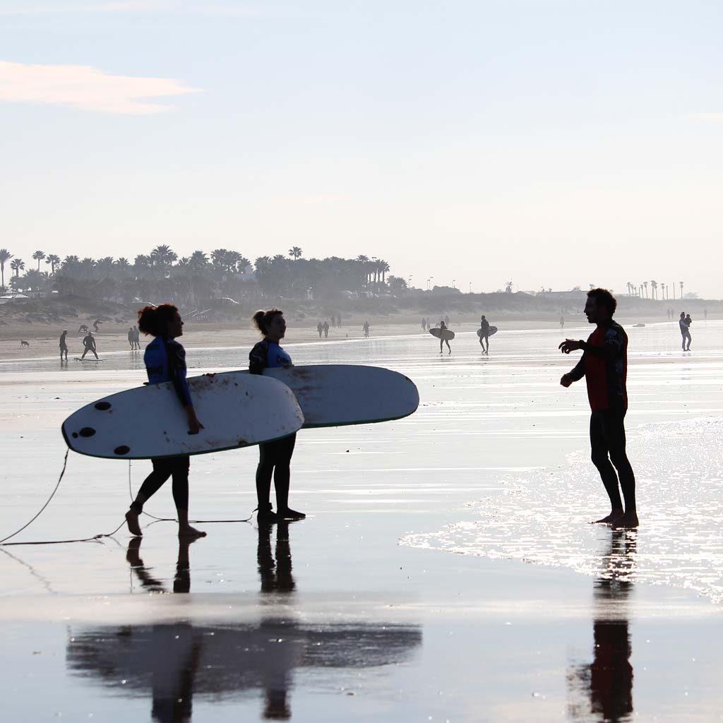 Surfcamp Fin de Semana en El Palmar del 20 al 22 de Septiembre 2024 - Carving Social Club