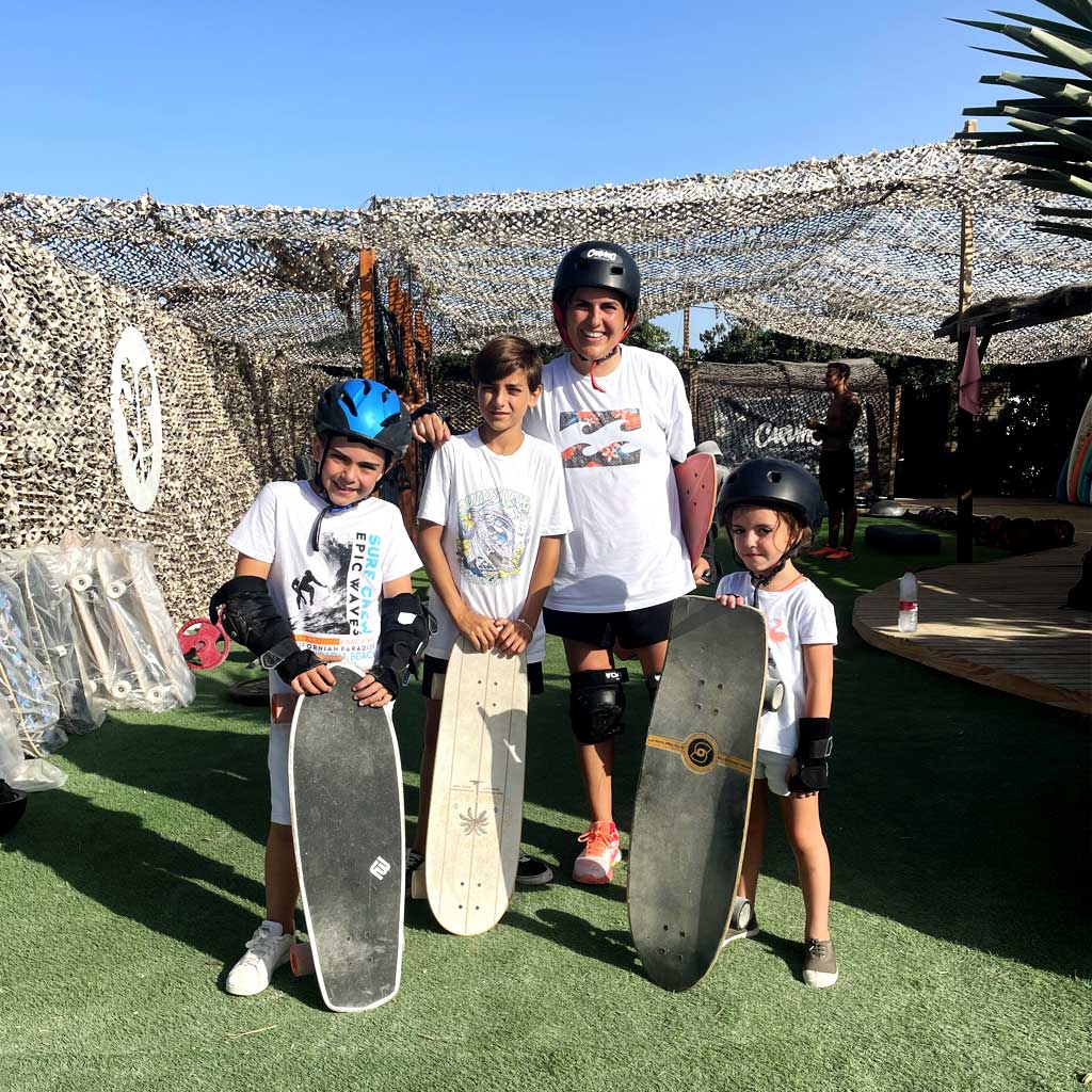 Carving Social Club Clase Surf Clase Grupal de Surfskate | Playa El Palmar