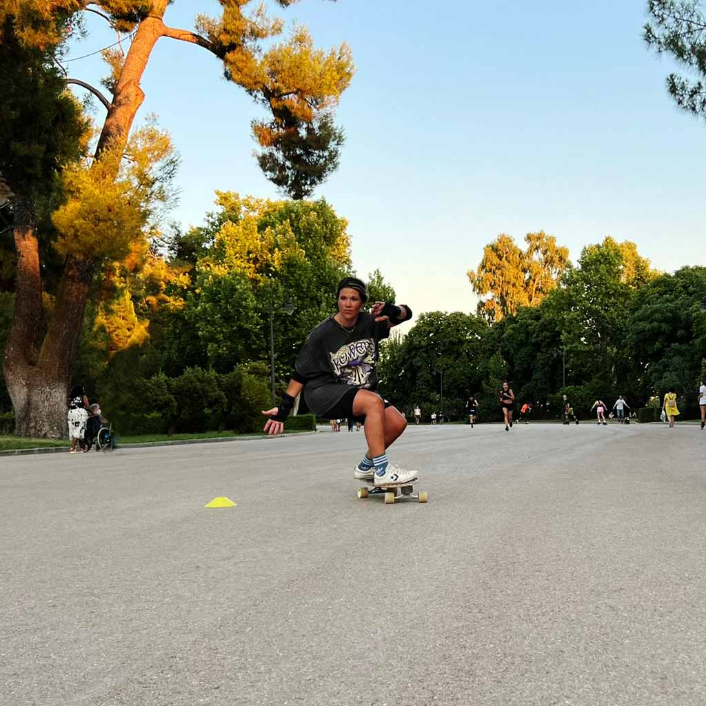Clase Grupal Surfskate | Nivel Básico | Parque del Retiro - Carving Social Club